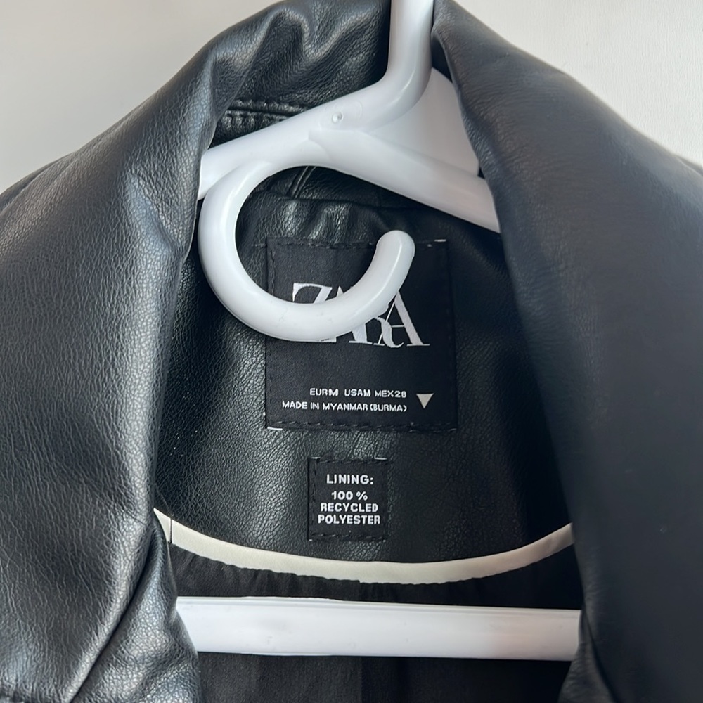 Zara women’s leather jacket - Picture 4 of 5